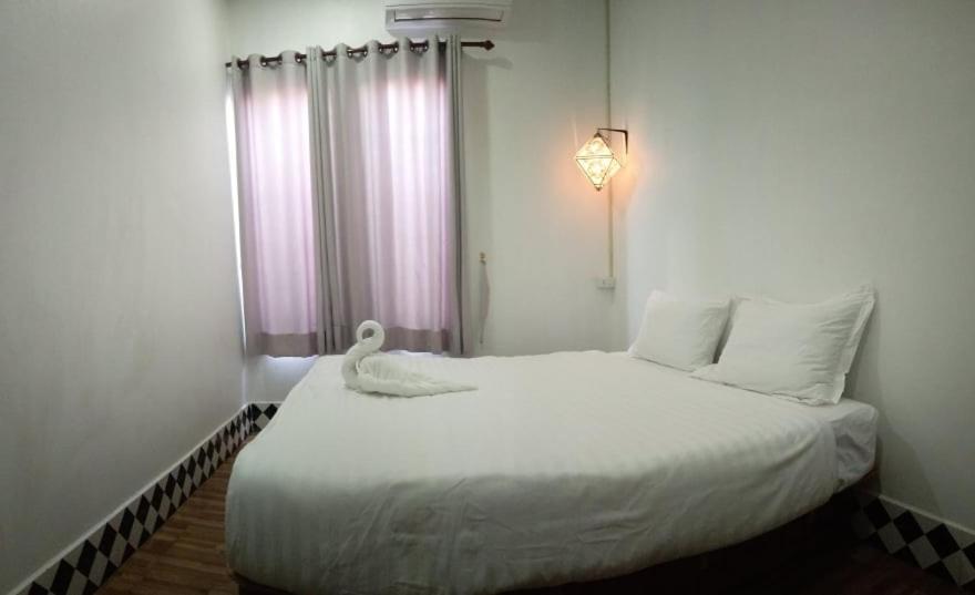 Sd View Hotel Vang Vieng Exterior photo