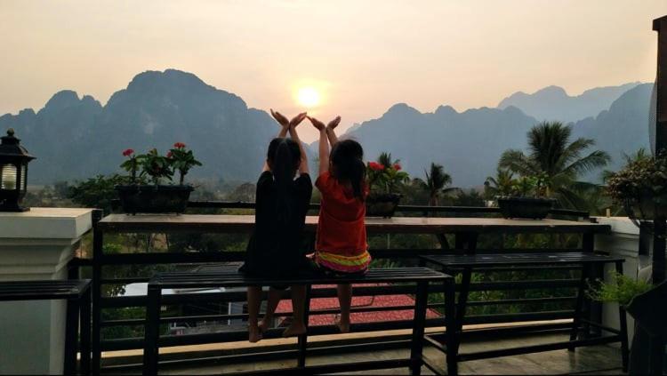 Sd View Hotel Vang Vieng Exterior photo