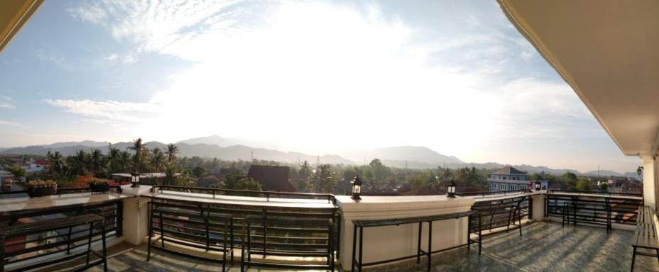 Sd View Hotel Vang Vieng Exterior photo