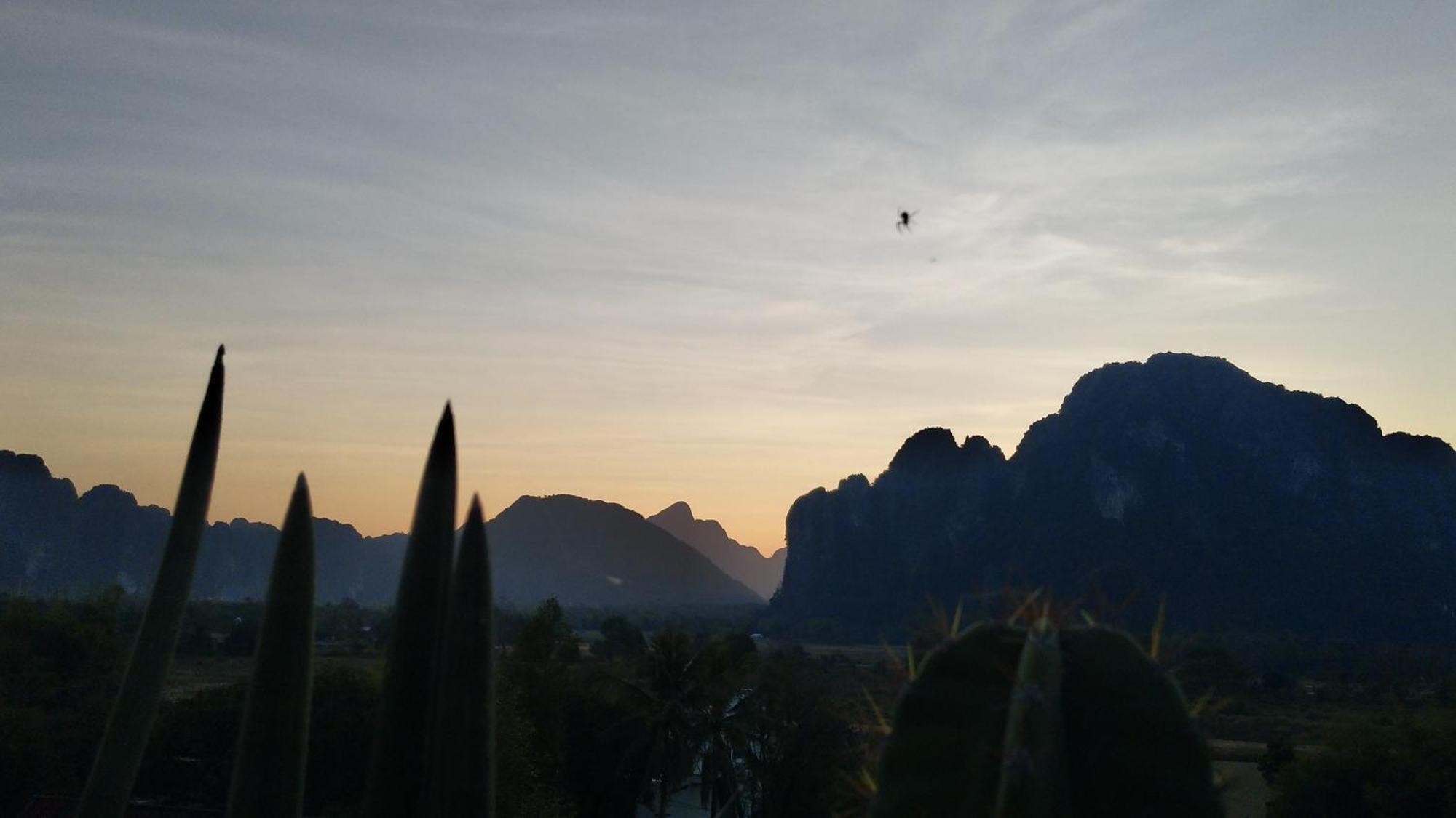 Sd View Hotel Vang Vieng Exterior photo