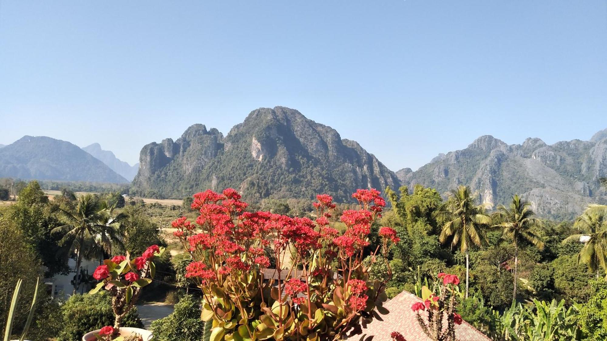 Sd View Hotel Vang Vieng Exterior photo